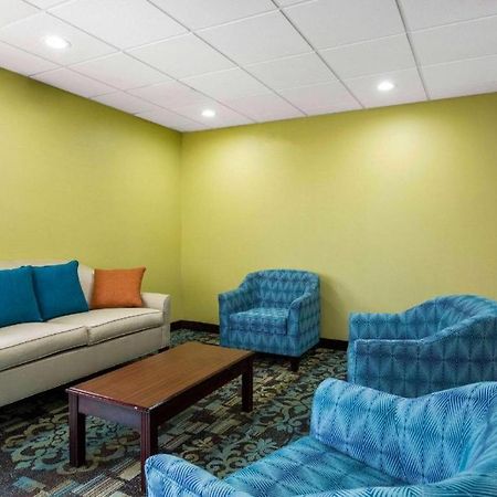 Quality Inn & Suites Arnold - St Louis Exterior photo